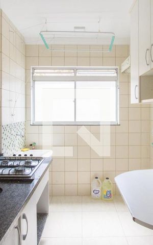 Apartamento à venda com 52m², 2 quartos e 1 vagaCozinha