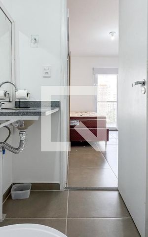 Studio à venda com 31m², 1 quarto e sem vaga Studio à venda com 31m², 1 quarto e sem vagaBanheiro