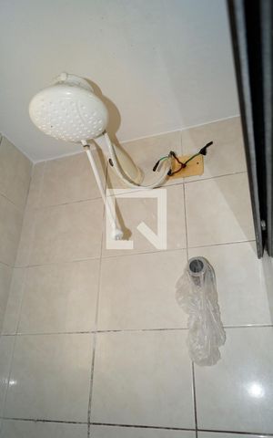 Apartamento à venda com 74m², 2 quartos e 1 vaga Apartamento à venda com 74m², 2 quartos e 1 vagaBanheiro