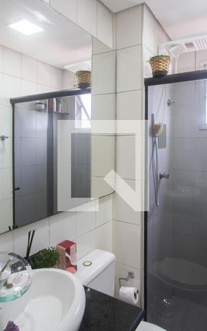 Apartamento para alugar com 54m², 2 quartos e 2 vagasBanheiro