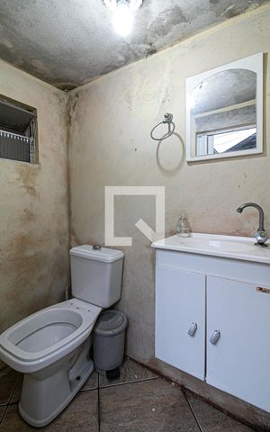 Casa à venda com 100m², 3 quartos e 2 vagas Casa à venda com 100m², 3 quartos e 2 vagasLavabo Externo
