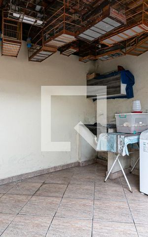 Casa à venda com 100m², 3 quartos e 2 vagas Casa à venda com 100m², 3 quartos e 2 vagasÁrea de Serviço