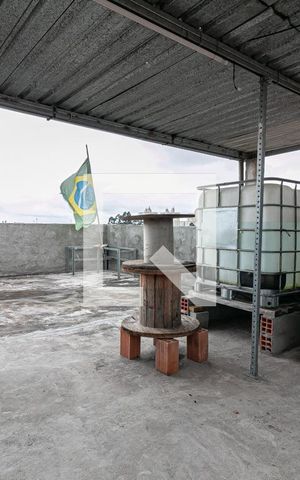 Casa à venda com 100m², 3 quartos e 2 vagas Casa à venda com 100m², 3 quartos e 2 vagasTerraço
