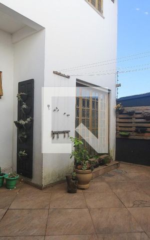 Casa à venda com 300m², 4 quartos e 1 vaga Casa à venda com 300m², 4 quartos e 1 vagaEspao gourmet