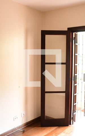 Casa de condomínio para alugar com 800m², 4 quartos e 3 vagasQuarto 2