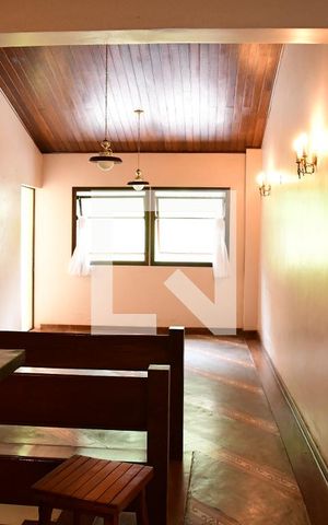 Casa de condomínio para alugar com 800m², 4 quartos e 3 vagascopa
