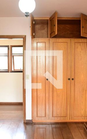 Casa de condomínio para alugar com 800m², 4 quartos e 3 vagasQuarto 3
