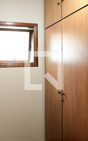 Casa de condomínio para alugar com 800m², 4 quartos e 3 vagasCloset da suíte 2