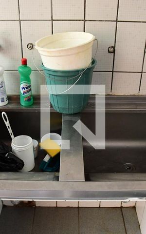 Casa de condomínio para alugar com 800m², 4 quartos e 3 vagasÁrea de Serviço