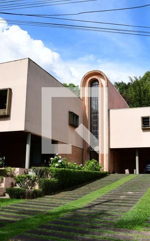 Casa de condomínio para alugar com 800m², 4 quartos e 3 vagasFachada