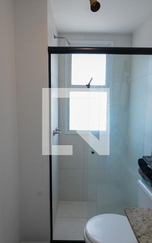 Apartamento à venda com 74m², 3 quartos e 1 vaga Apartamento à venda com 74m², 3 quartos e 1 vagaBanheiro da Suíte