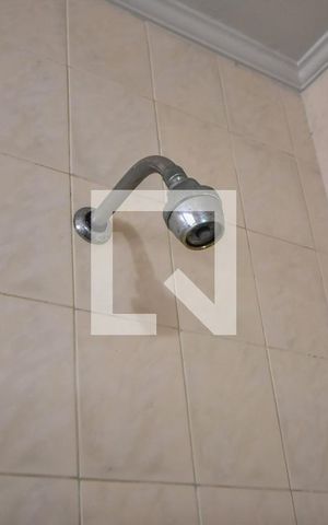 Casa à venda com 165m², 4 quartos e 2 vagasBanheiro 02