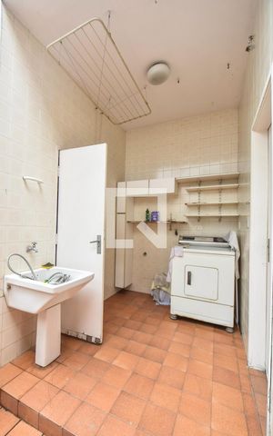 Casa à venda com 165m², 4 quartos e 2 vagasLavanderia 
