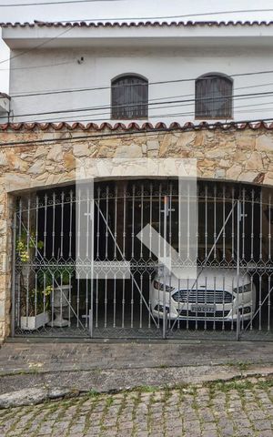 Casa à venda com 165m², 4 quartos e 2 vagasCasa