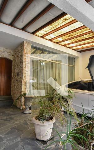 Casa à venda com 165m², 4 quartos e 2 vagasGaragem 