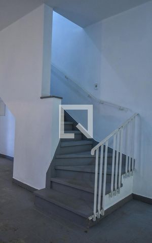 Casa à venda com 165m², 4 quartos e 2 vagasEscada 