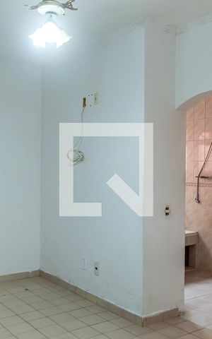Casa à venda com 350m², 3 quartos e 6 vagas Casa à venda com 350m², 3 quartos e 6 vagasQuarto Suíte