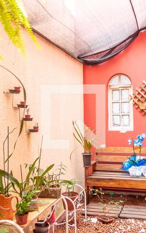 Casa à venda com 350m², 3 quartos e 6 vagas Casa à venda com 350m², 3 quartos e 6 vagasJardim
