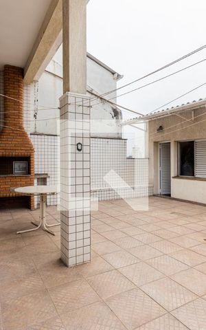 Casa à venda com 240m², 5 quartos e 5 vagasQuintal - Churrasqueira