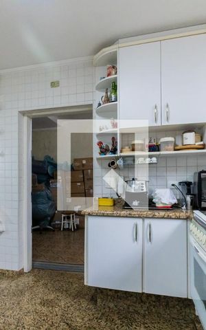 Casa à venda com 240m², 5 quartos e 5 vagasCozinha