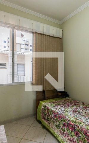 Casa à venda com 240m², 5 quartos e 5 vagasSuíte 2