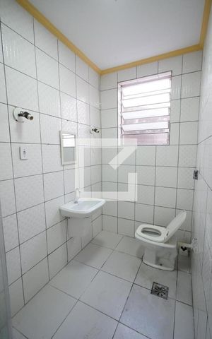 Casa à venda com 130m², 3 quartos e sem vagaBanheiro