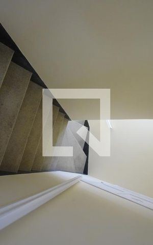Casa à venda com 130m², 3 quartos e sem vagaEscada