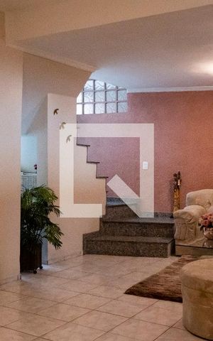 Casa à venda com 270m², 3 quartos e 3 vagasSala 1
