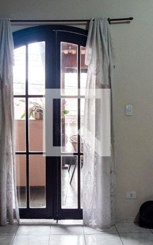 Casa à venda com 270m², 3 quartos e 3 vagasSuíte