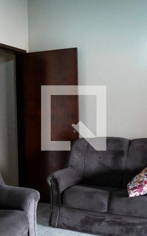 Casa à venda com 270m², 3 quartos e 3 vagasSala 2