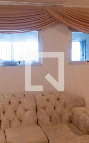 Casa à venda com 270m², 3 quartos e 3 vagasSala 1