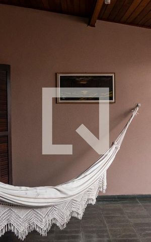 Casa à venda com 270m², 3 quartos e 3 vagasÁrea de Serviço 