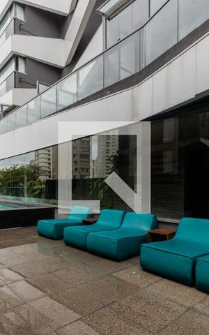 Apartamento à venda com 71m², 1 quarto e 1 vagaPiscina
