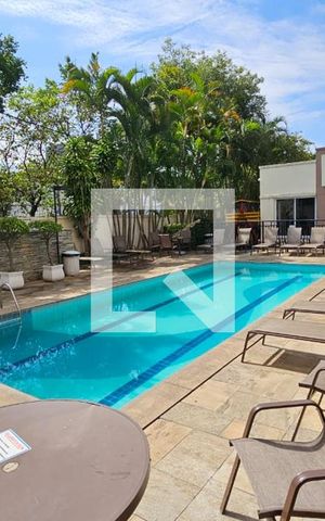 Apartamento à venda com 49m², 2 quartos e 1 vaga Apartamento à venda com 49m², 2 quartos e 1 vagaÁrea comum - Piscina