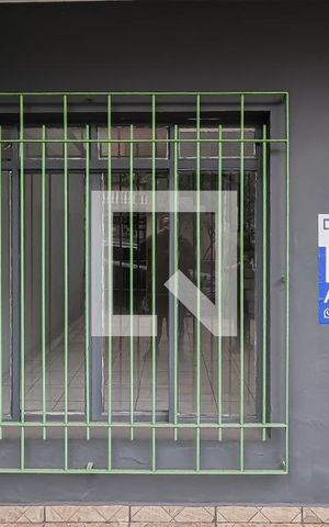 Casa à venda com 110m², 3 quartos e 1 vaga Casa à venda com 110m², 3 quartos e 1 vagaFachada da casa