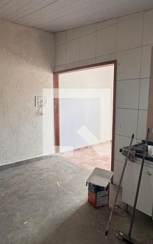 Casa à venda com 468m², 4 quartos e 8 vagas Casa à venda com 468m², 4 quartos e 8 vagasCozinha Casa 2