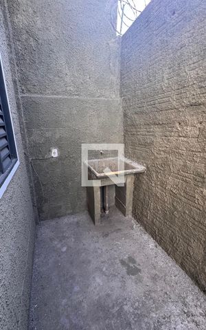Casa à venda com 468m², 4 quartos e 8 vagas Casa à venda com 468m², 4 quartos e 8 vagasÁrea de Serviço Casa 1