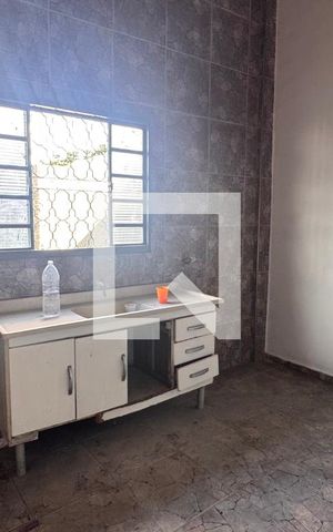 Casa à venda com 468m², 4 quartos e 8 vagas Casa à venda com 468m², 4 quartos e 8 vagasCozinha Casa 1