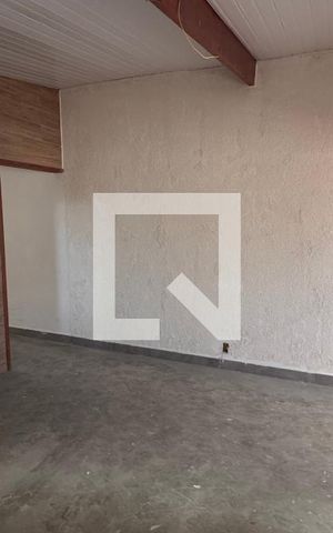 Casa à venda com 468m², 4 quartos e 8 vagas Casa à venda com 468m², 4 quartos e 8 vagasCozinha Casa 2