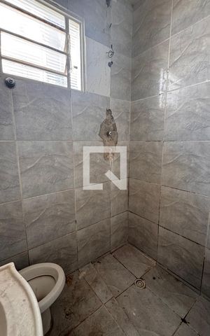 Casa à venda com 468m², 4 quartos e 8 vagas Casa à venda com 468m², 4 quartos e 8 vagasBanheiro Casa 1