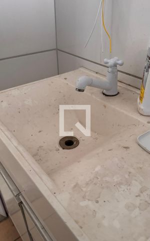 Casa à venda com 468m², 4 quartos e 8 vagas Casa à venda com 468m², 4 quartos e 8 vagasBanheiro Casa 2