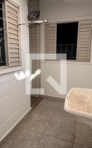 Casa à venda com 468m², 4 quartos e 8 vagas Casa à venda com 468m², 4 quartos e 8 vagasÁrea de Serviço Casa 2