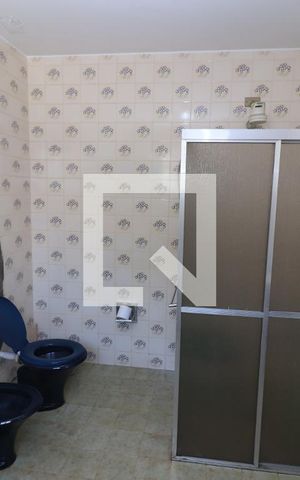 Casa à venda com 240m², 3 quartos e 4 vagasBanheiro 2