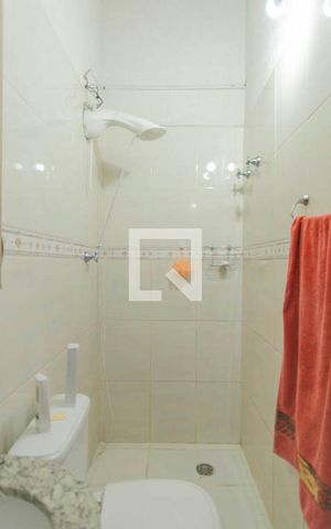 Casa de condomínio à venda com 146m², 3 quartos e 2 vagas Casa de condomínio à venda com 146m², 3 quartos e 2 vagasBanheiro