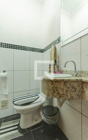 Casa de condomínio à venda com 146m², 3 quartos e 2 vagas Casa de condomínio à venda com 146m², 3 quartos e 2 vagasLavabo