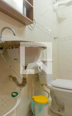Casa de condomínio à venda com 146m², 3 quartos e 2 vagas Casa de condomínio à venda com 146m², 3 quartos e 2 vagasBanheiro