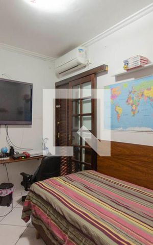 Casa de condomínio à venda com 146m², 3 quartos e 2 vagas Casa de condomínio à venda com 146m², 3 quartos e 2 vagasQuarto 1