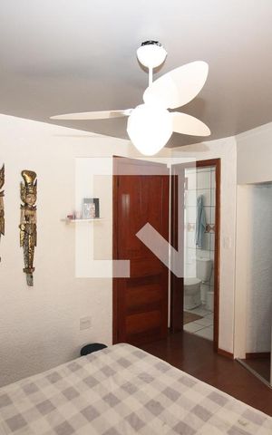Casa de condomínio à venda com 211m², 3 quartos e 2 vagas Casa de condomínio à venda com 211m², 3 quartos e 2 vagasSuíte 1