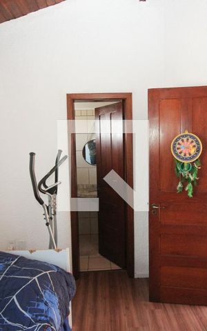 Casa de condomínio à venda com 211m², 3 quartos e 2 vagas Casa de condomínio à venda com 211m², 3 quartos e 2 vagasSuíte 2