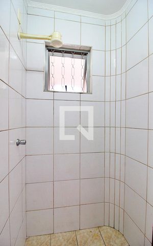 Casa à venda com 204m², 2 quartos e 4 vagasBanheiro 2